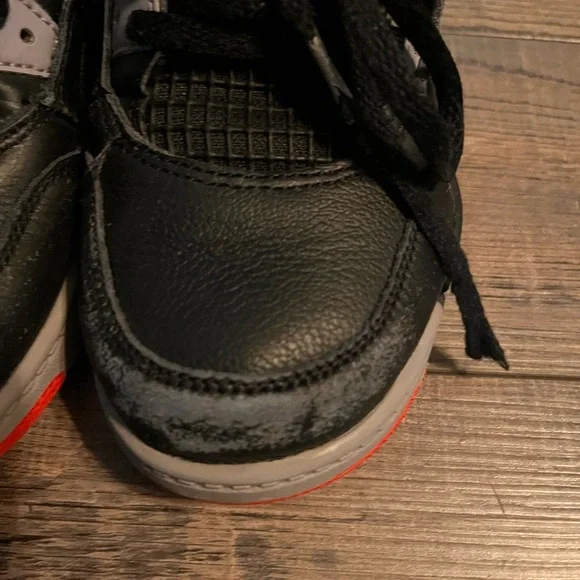 Jordan Kids' Sneakers in Black and Red - Picture 5 of 9